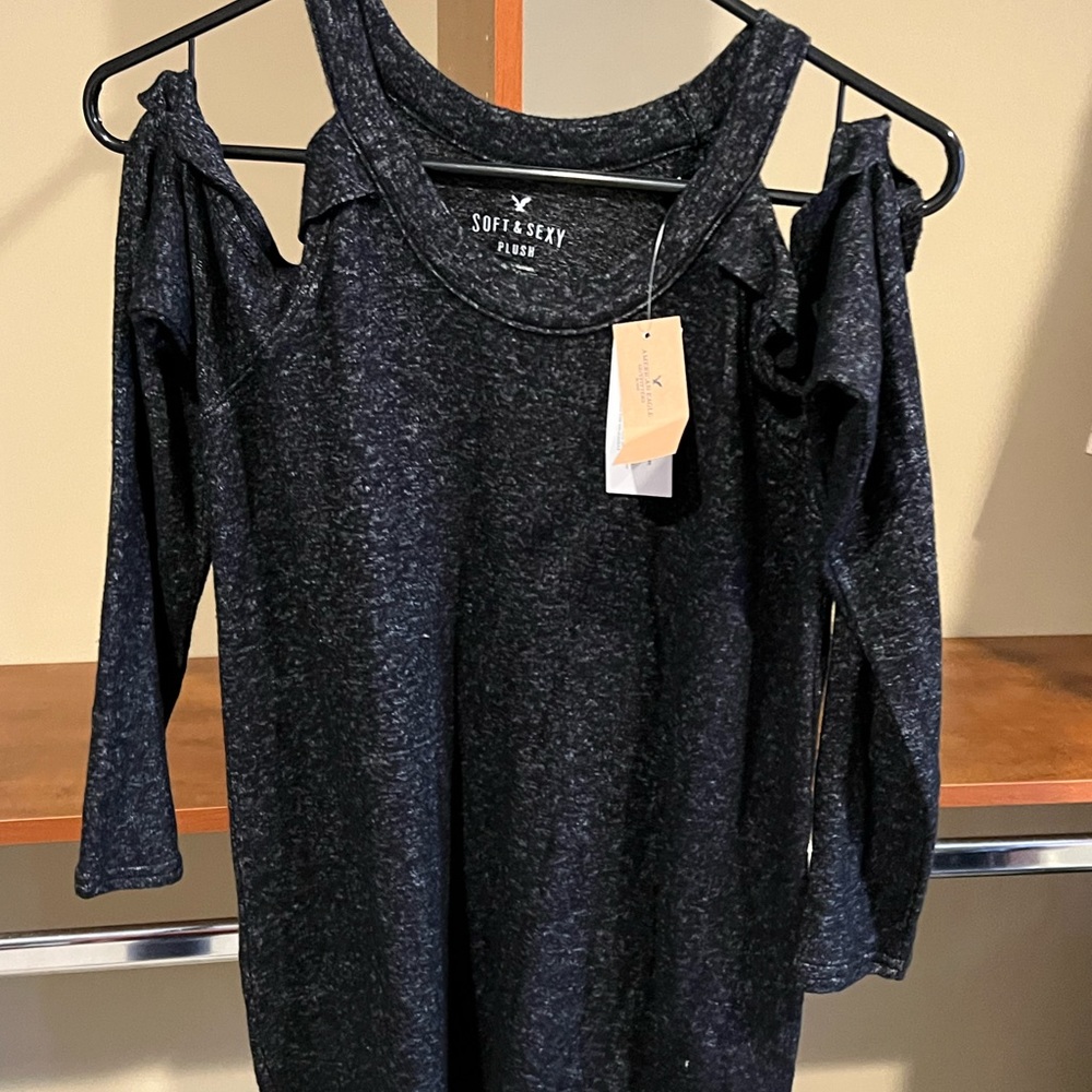 American eagle black trendy blouse, extremely soft and comfy feel, XS